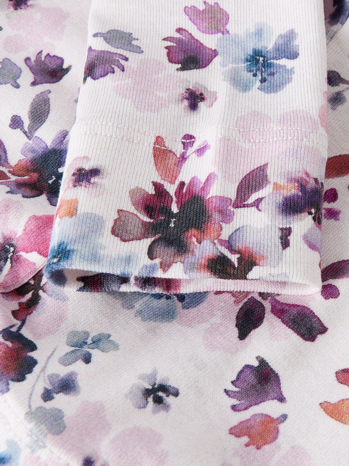 model_shot-front_full